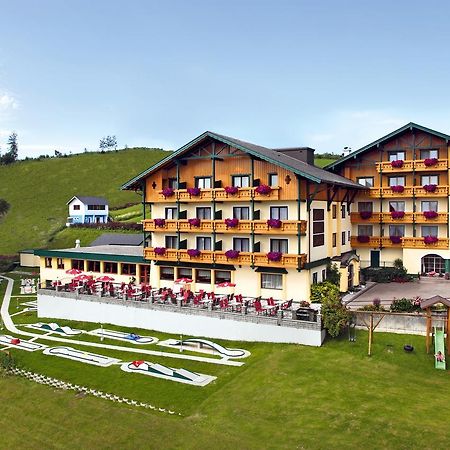 Ferienhotel Hofer Superior Strass im Attergau 外观 照片